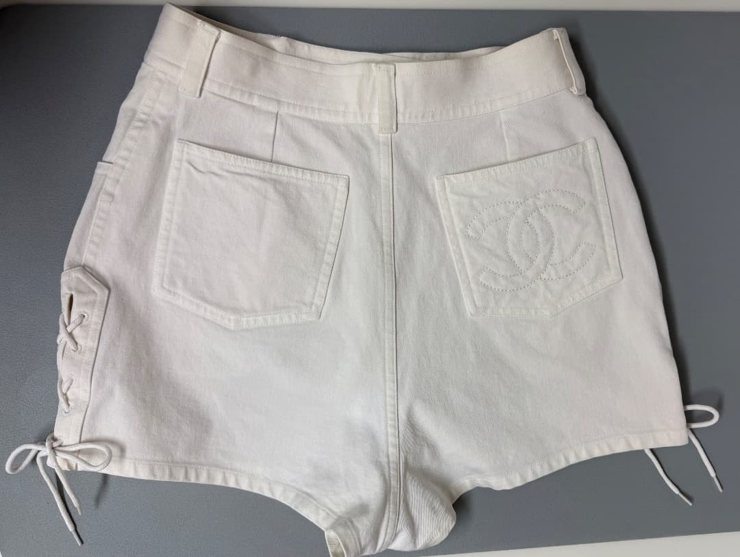 CHANEL デニムショートパンツ