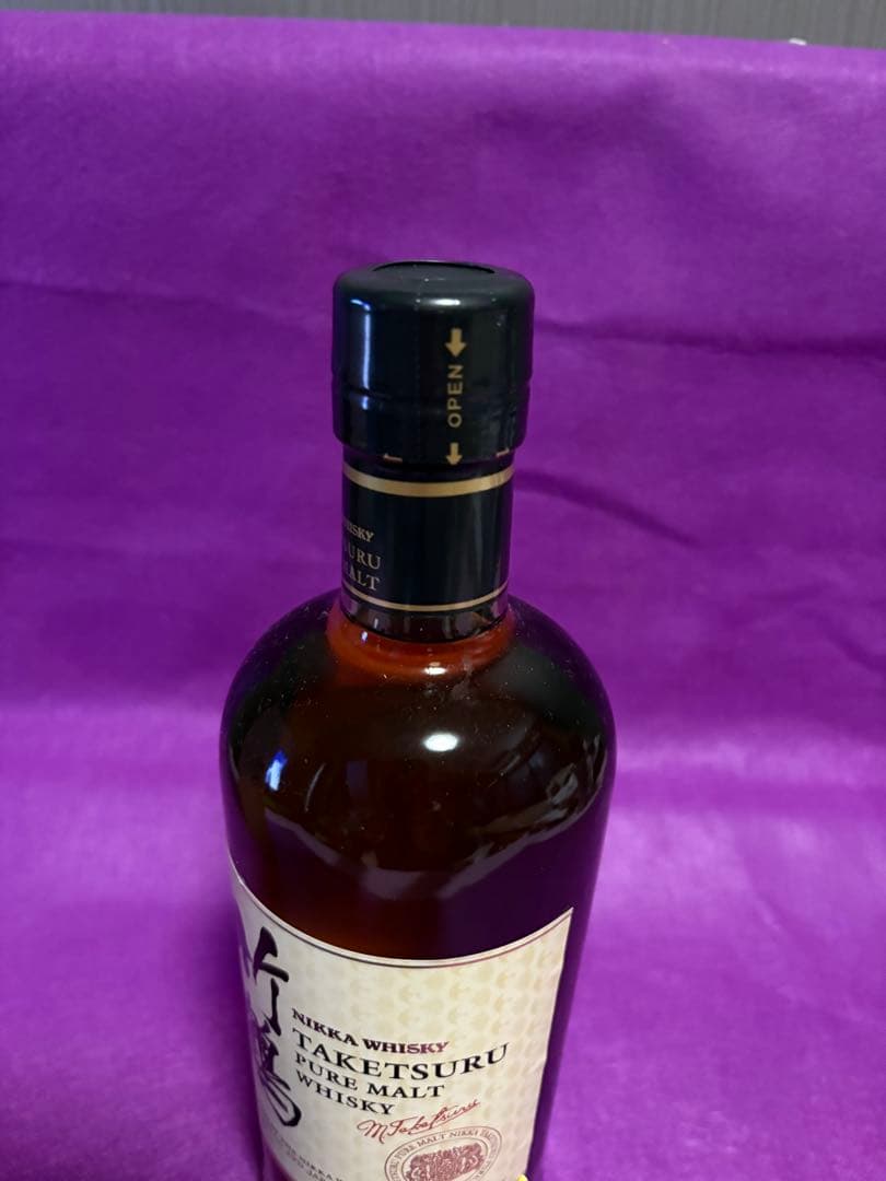 竹鶴ピュアモルトウイスキー 700ml ニッカ　越前和紙贈答包装済み