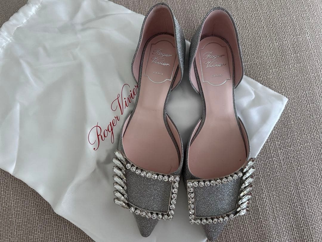 roger vivier ロジェヴィヴィエ フラットシューズ