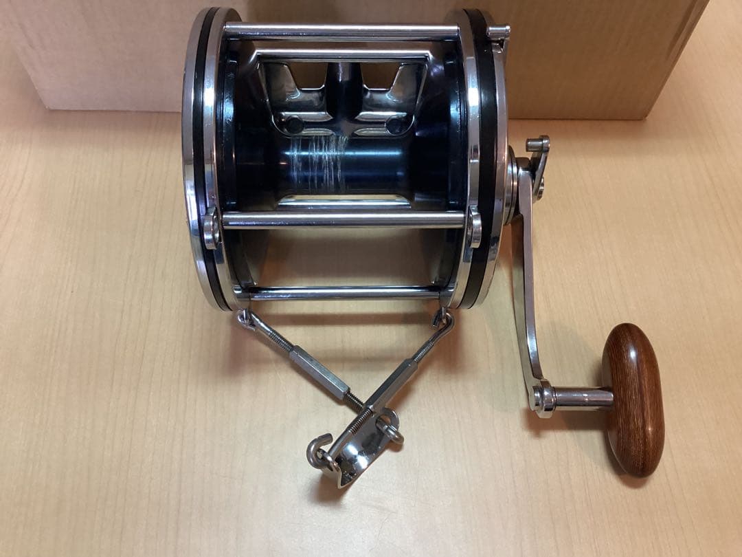 Penn SENATOR 12/0 ハンドルドラグ ピニオンギア強化済み