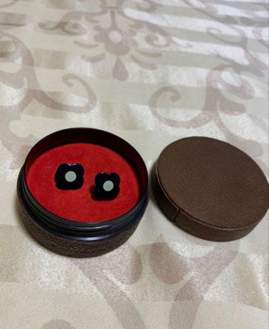 ラルディーニ LARDINI カフスボタン とタテオシアン他2点