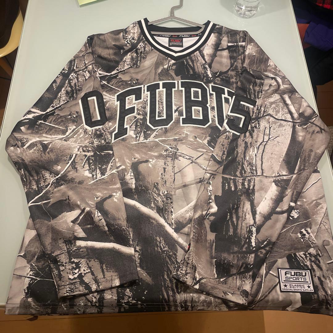 FUBU フブ リアルツリーゲームシャツ