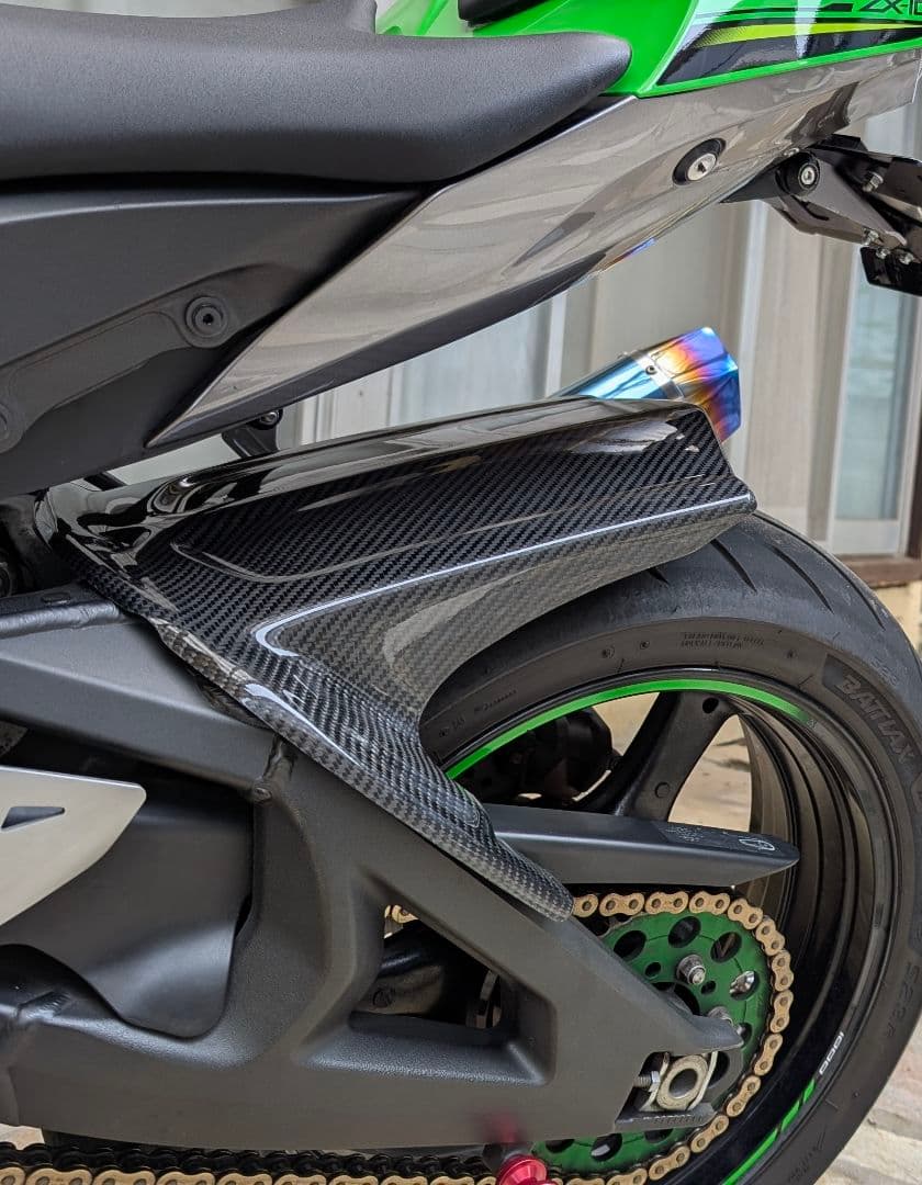 ＺＸ１０R カーボン リアフェンダー マジカルレーシング