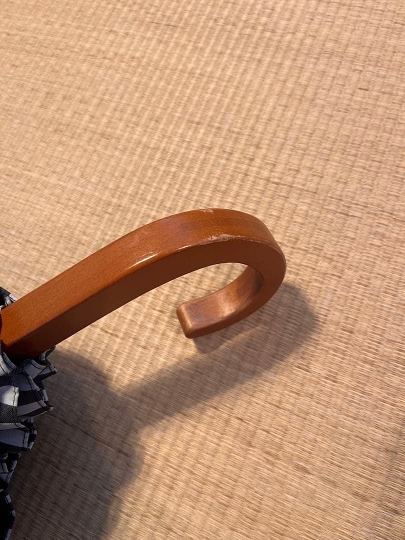 サンバリア100 2段折り　フリル付き 折りたたみ日傘