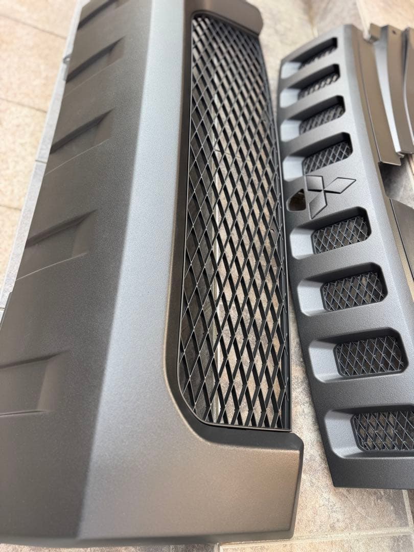 デリカd5 前期　バンパーエクステンション　本物ラプターライナー塗装