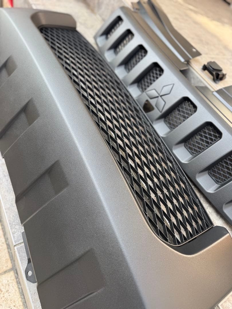 デリカd5 前期　バンパーエクステンション　本物ラプターライナー塗装