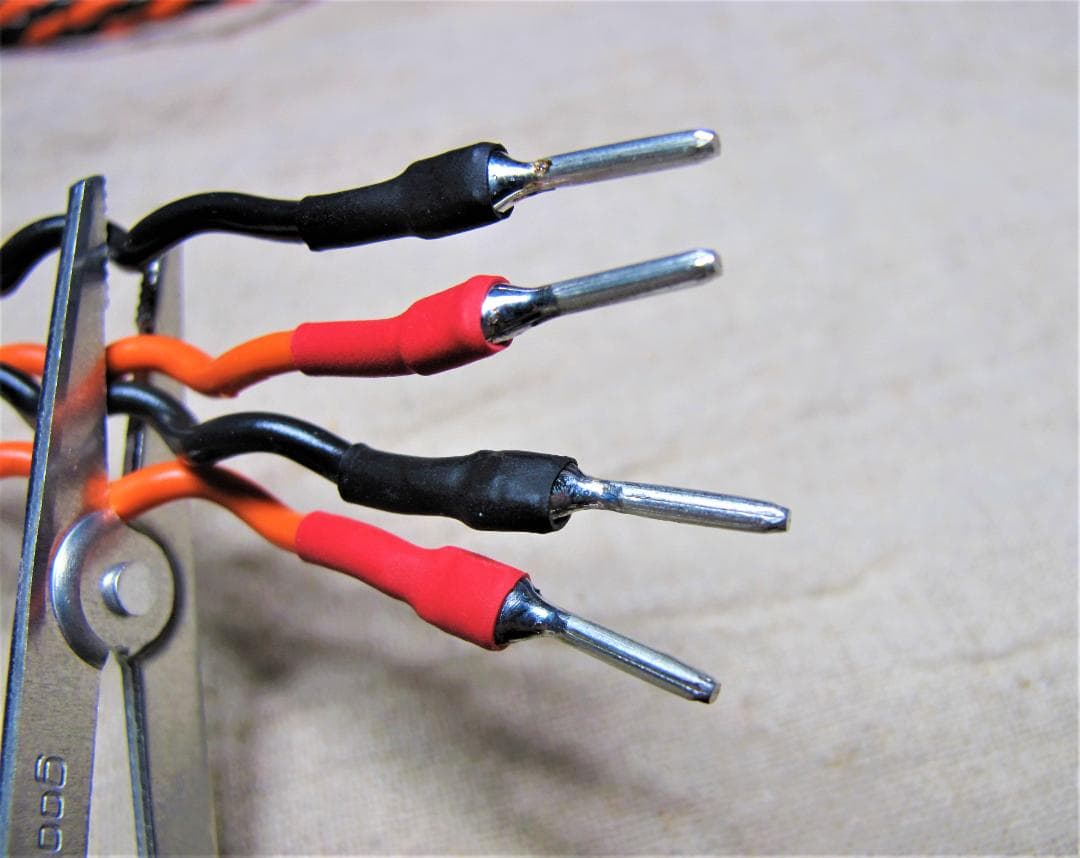 たこやき　BELDENベルデン9497 2ｍ×4本　新品ピンプラグ