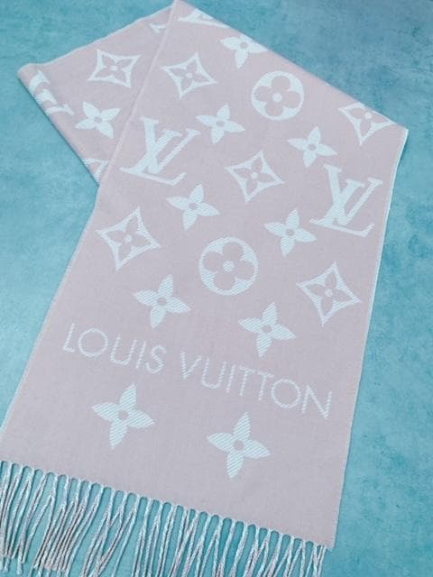ｓ★ヴィトン　マフラー　ピンクベージュ　エシャルプ・LVエセンシャル