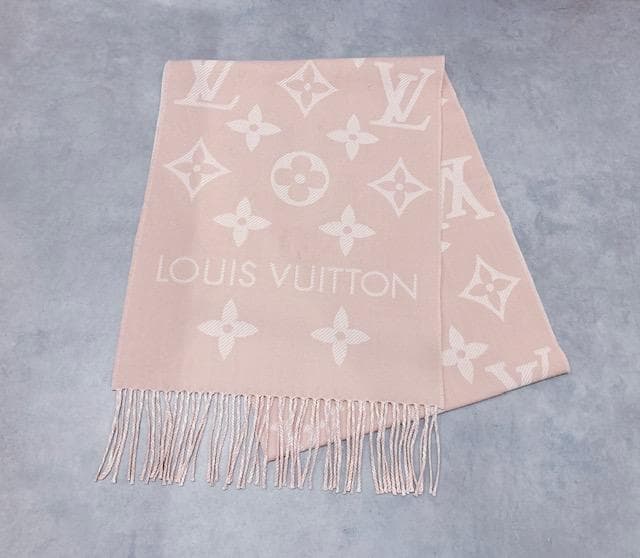 ｓ★ヴィトン　マフラー　ピンクベージュ　エシャルプ・LVエセンシャル