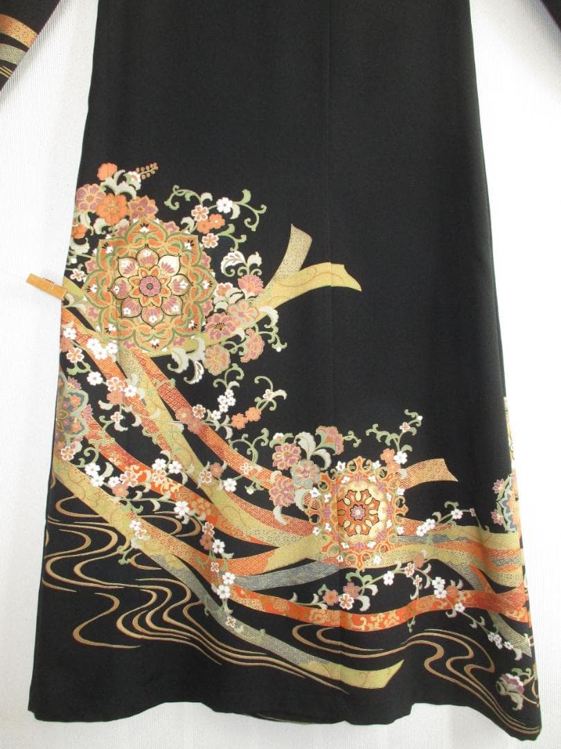 S～Mサイズ 黒留袖からの着物リメイクドレスです 　着丈１２２cm