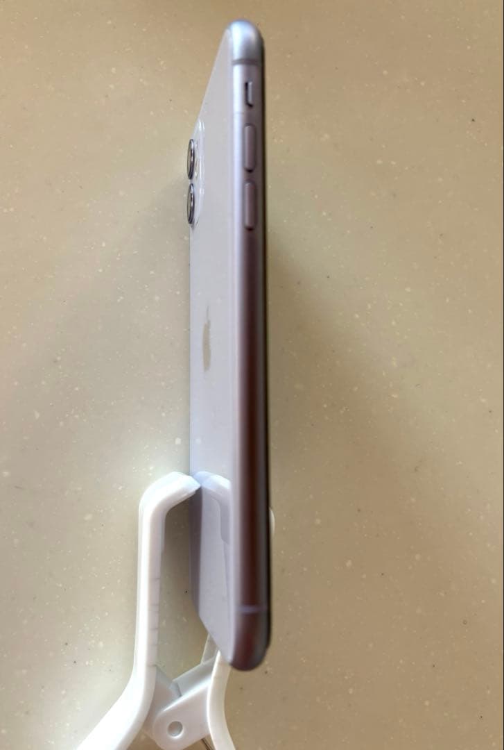 【ジャンク】Apple iPhone 11 パープル　本体