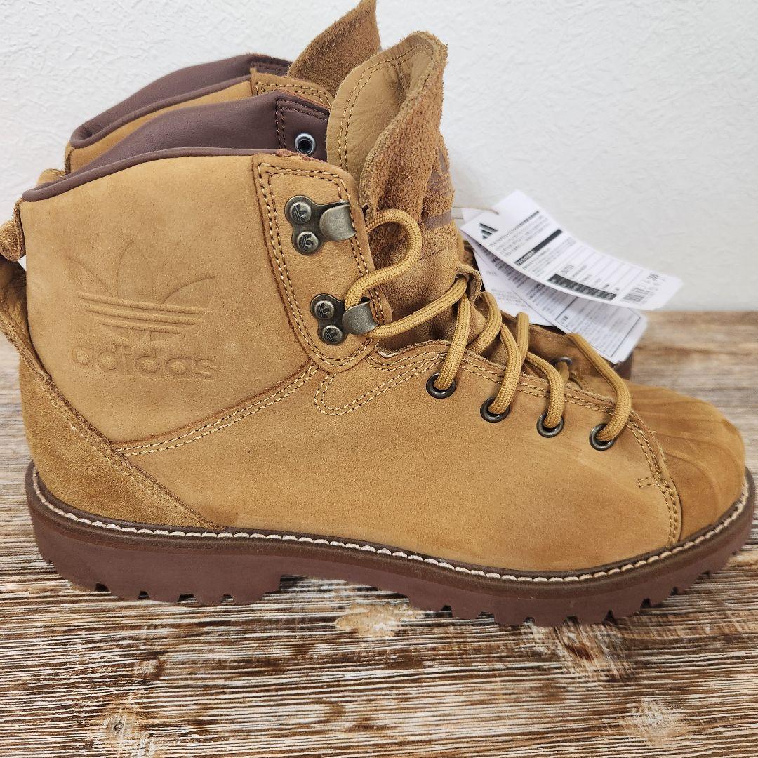 adidas オリジナルス　スーパースターブーツ