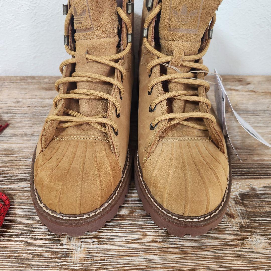 adidas オリジナルス　スーパースターブーツ