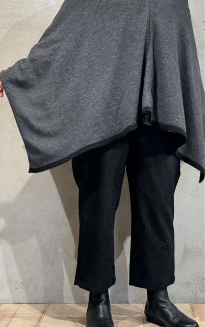 極美品 メゾンドソイル ウールカシミヤプレインポンチョ