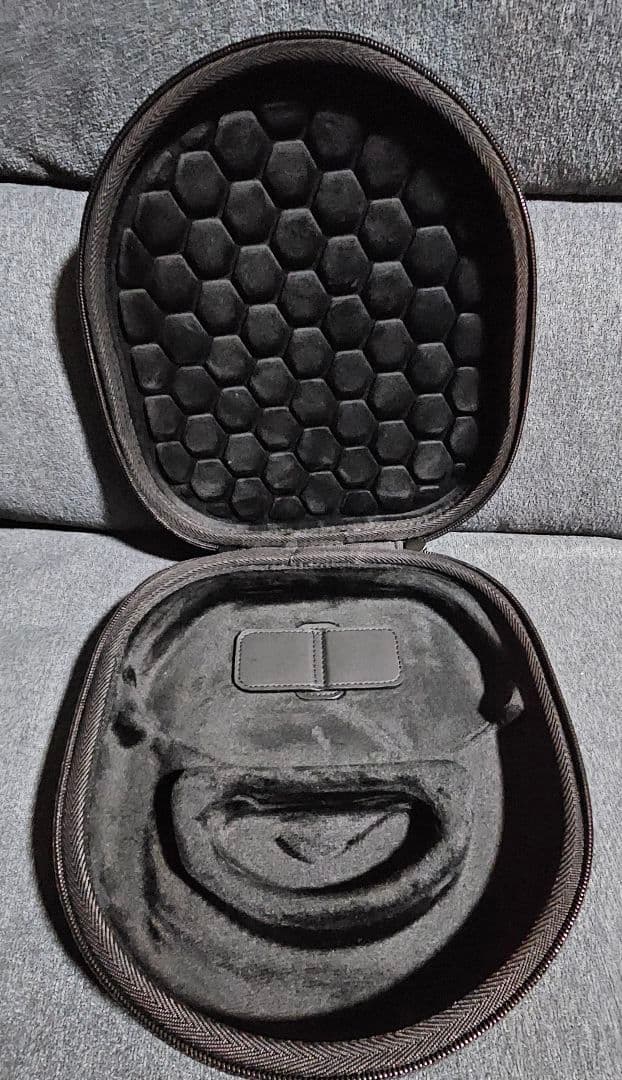 AirPods Max スマートケース付き