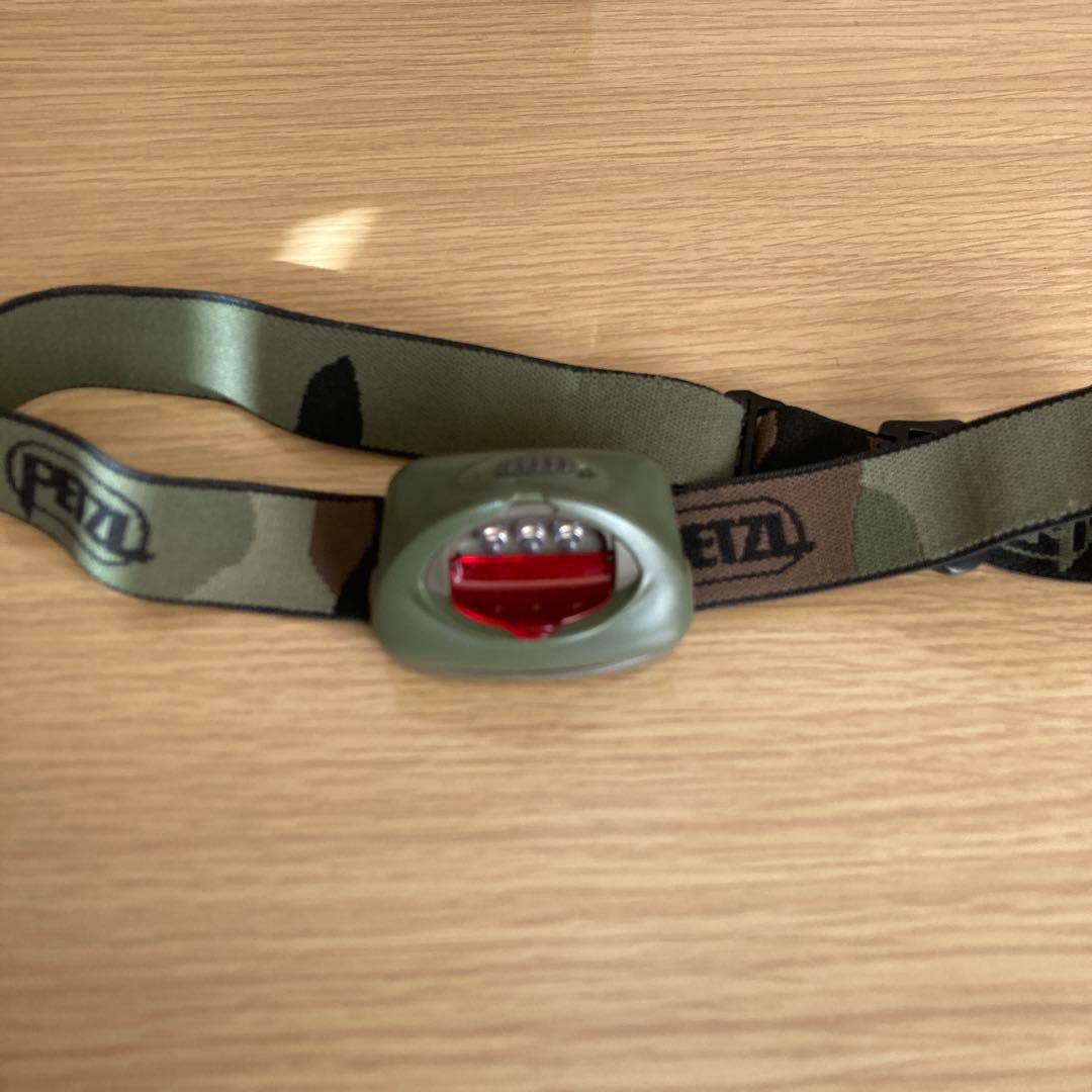 ペツルヘッドライト　タクティカ