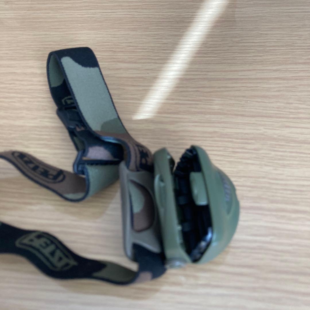 ペツルヘッドライト　タクティカ