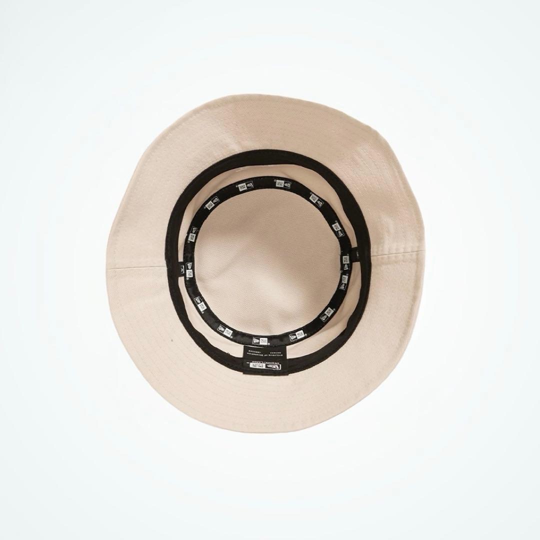 Mrs.GREEN APPLE NEW ERA® BUCKET-01 BEIGE