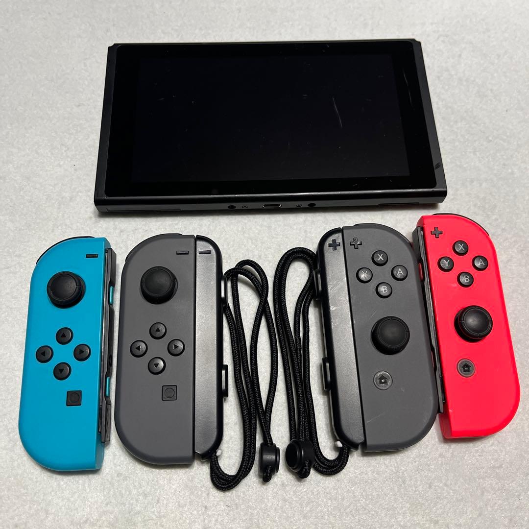 Nintendo Switch ジョイコン付き《ジャンク》