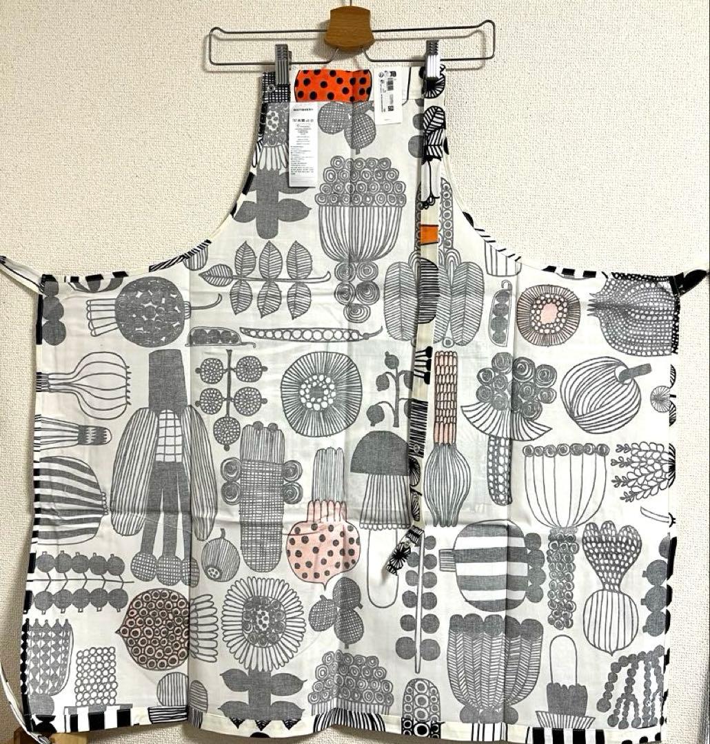 ☺︎新品未使用　マリメッコ　marimekko 人気柄　エプロン☺︎