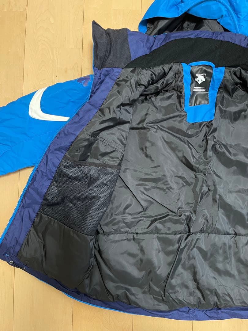 【美品】デサント スキーウェア 上下セット Sサイズ 水色＋ネイビー