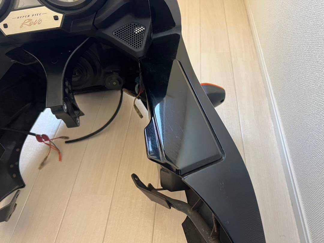 CB400SB アッパーカウル　ヘッドライト付き