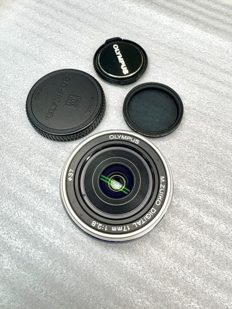 Olympus M.ZUIKO DIGITAL 17mm f/2.8 おまけ付き