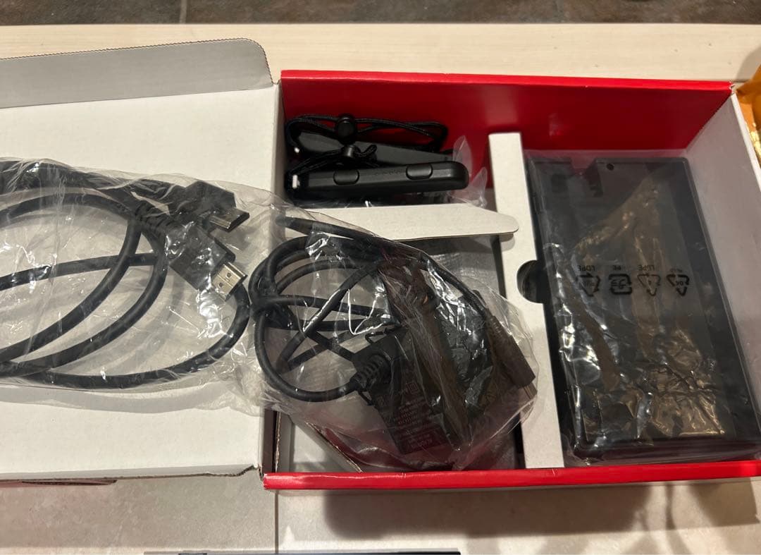 【美品】2024年購入Nintendo Switch 本体 ブラック グレー