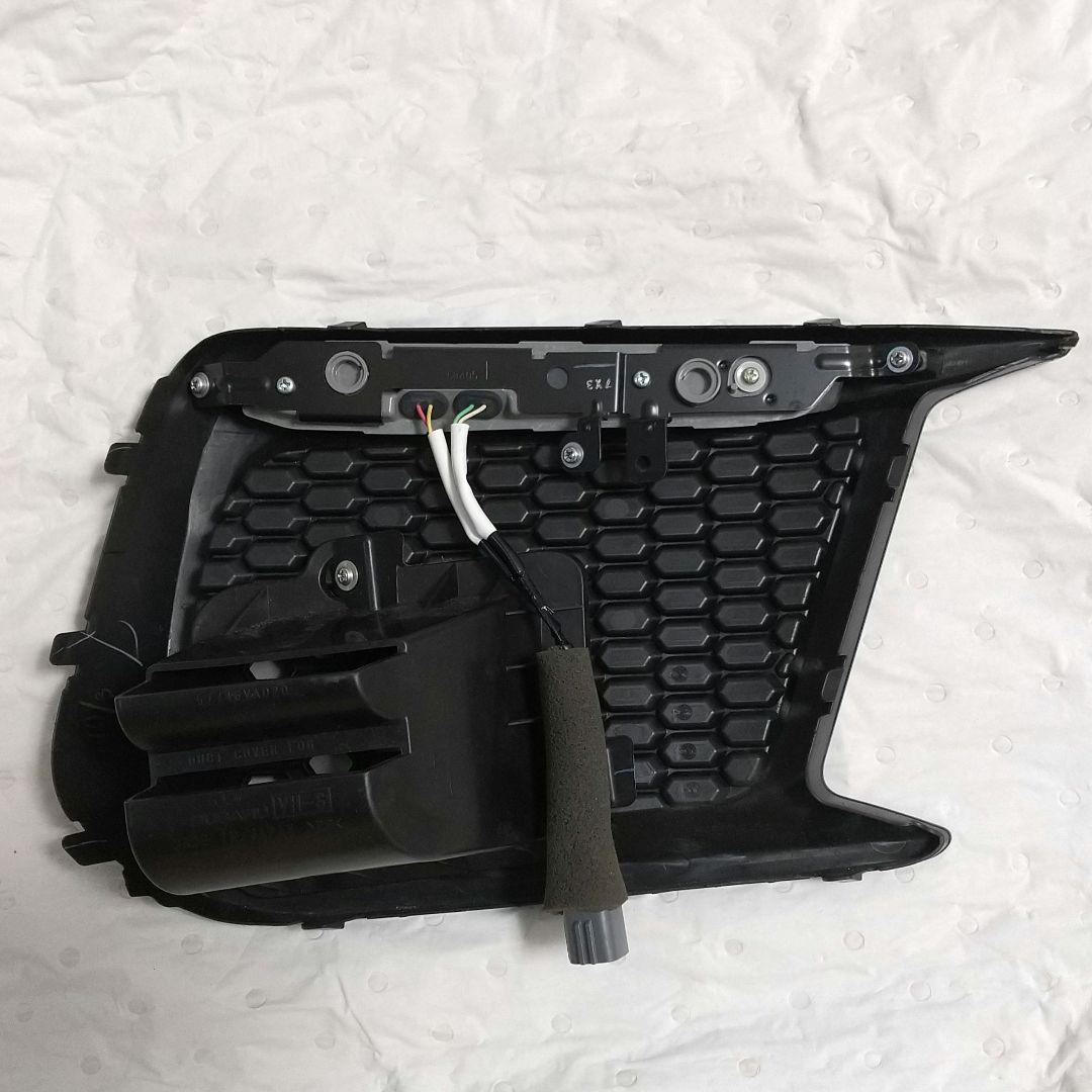 SUBARU スバル WRX STI(2017) 純正 フォグランプカバー 左右