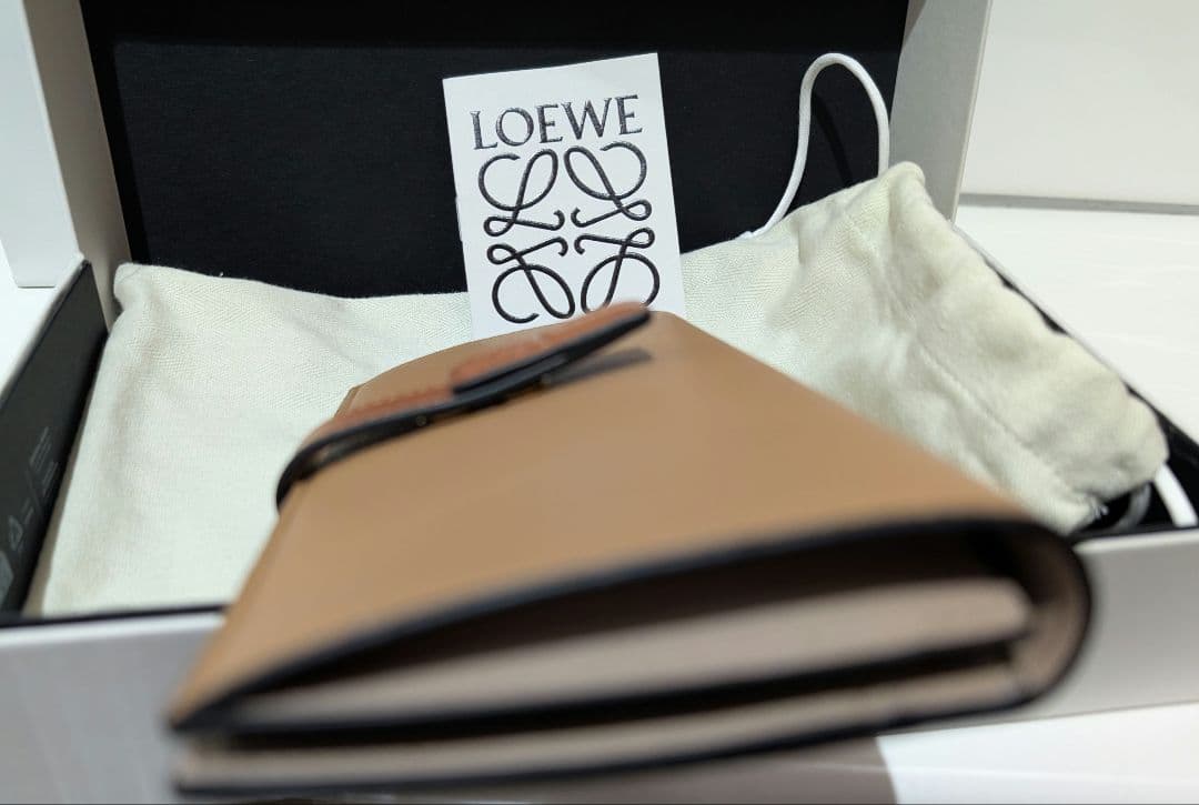 ゆ*き様 【新品未使用】LOEWE　長財布　ロエベ