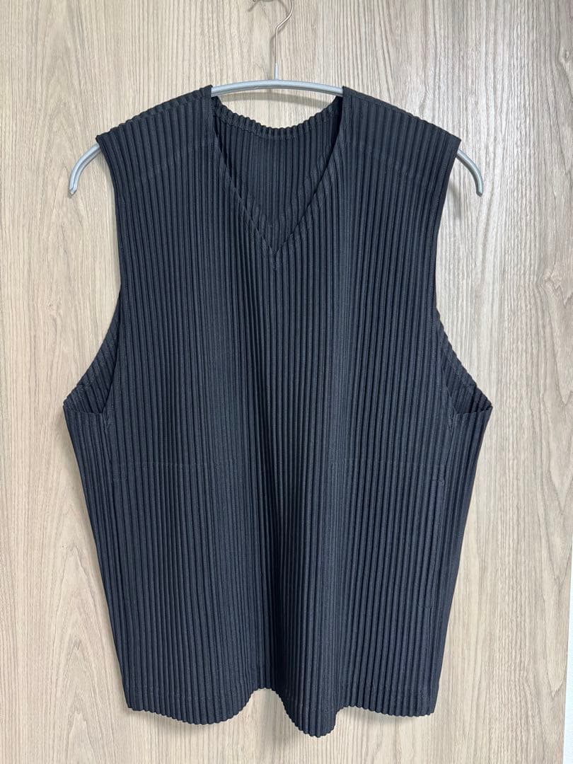 HOMME PLISSE ISSEY MIYAKE Vネックベスト