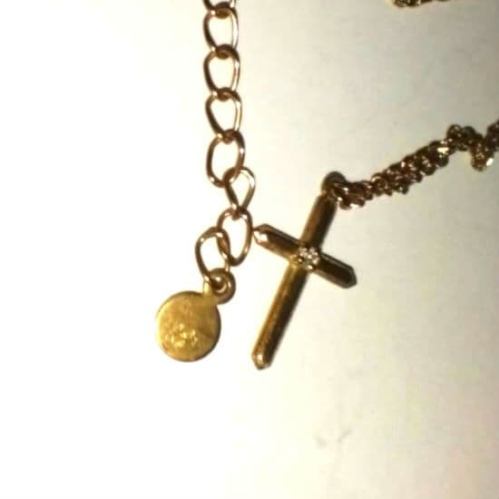 ジュエッテ　k18クロスペンダントネックレスダイヤモンド装飾　1.4g