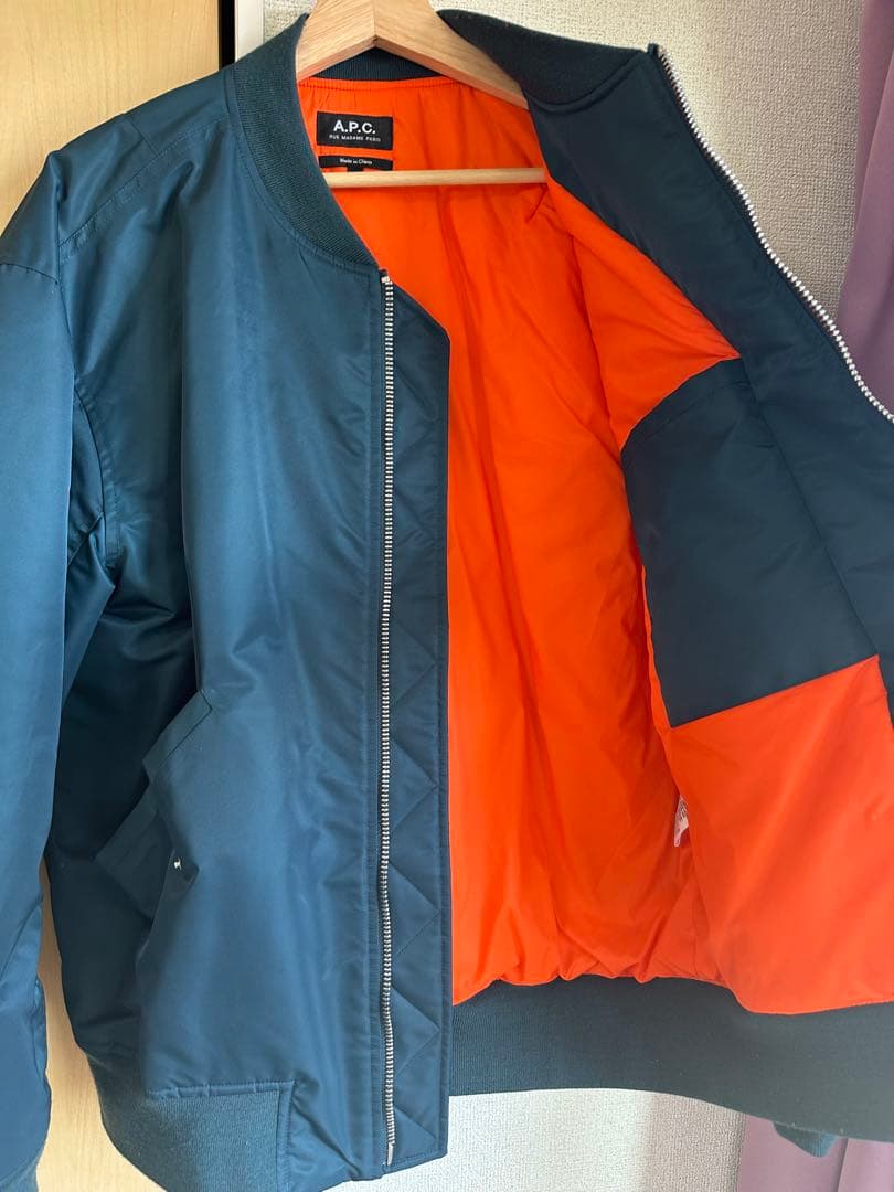 A.P.C. ネイビー MA-1ジャケット