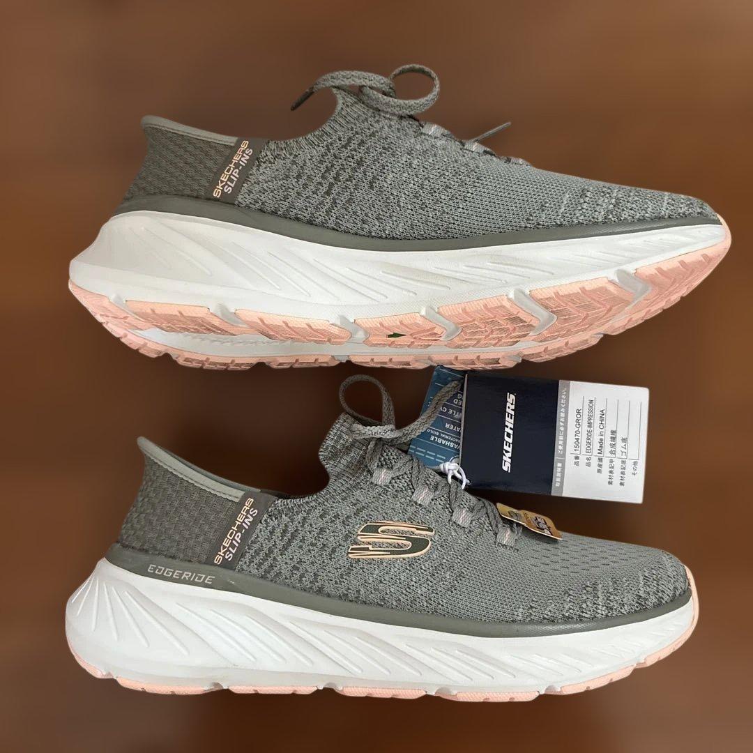 スケッチャーズ／スリップインズ24.5cf