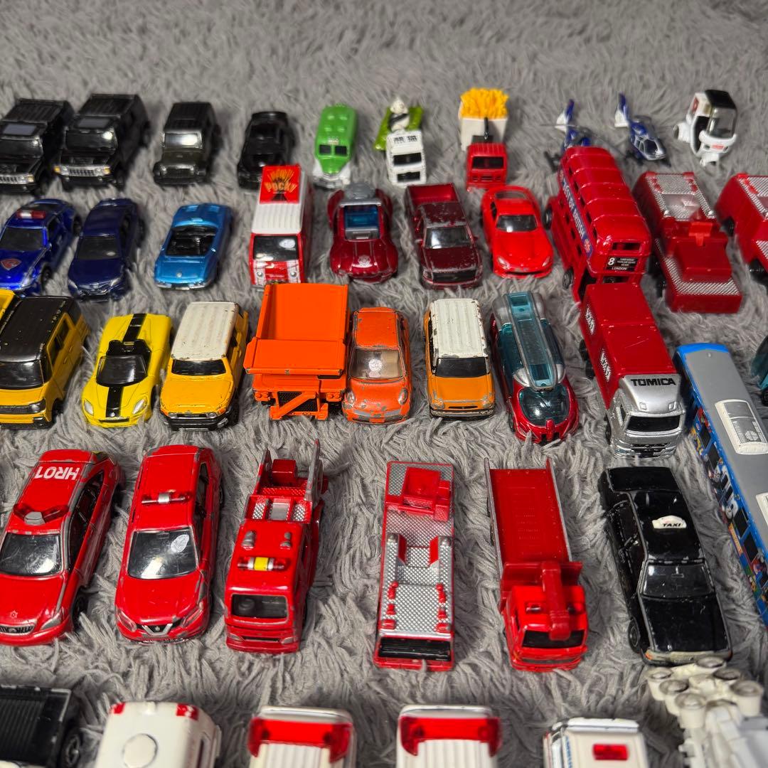 トミカ　ミニカー　129個　カーズ　消防車　救急車　パトカー　キャラクター