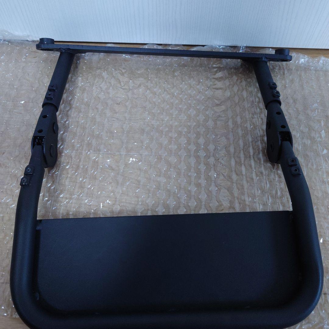 【美品】200系ハイエース　フットレスト