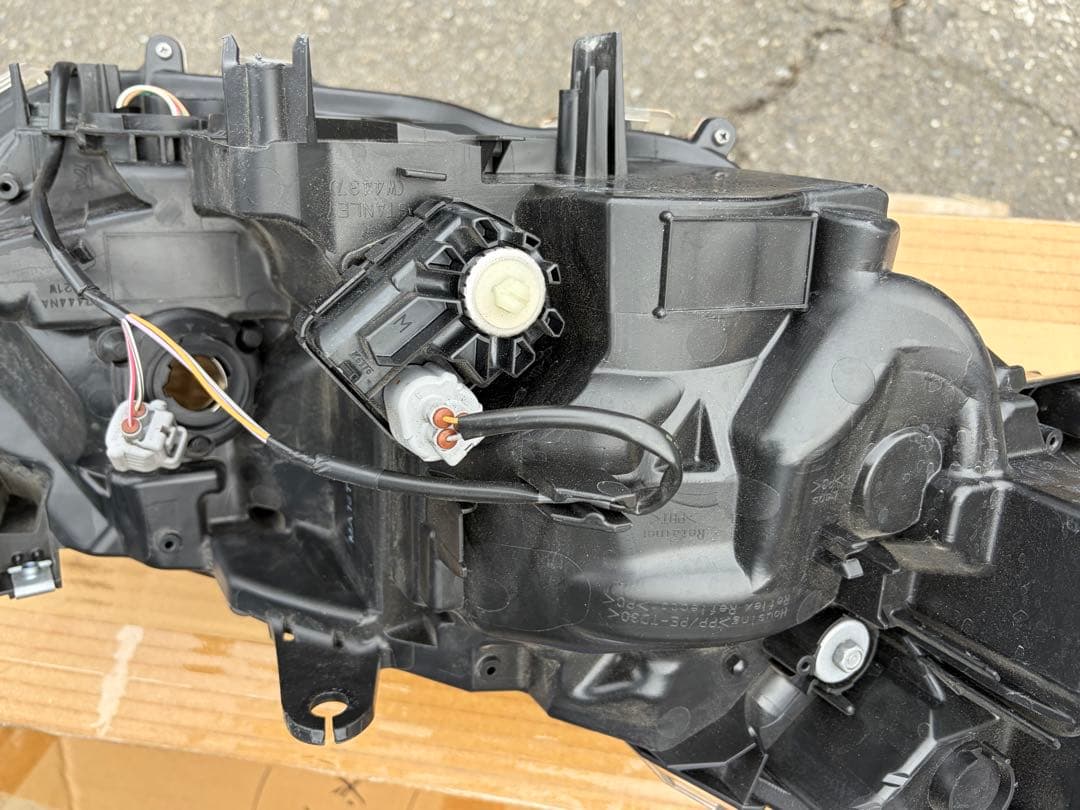 トヨタRAV4 ラヴフォー中古