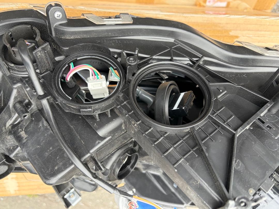 トヨタRAV4 ラヴフォー中古