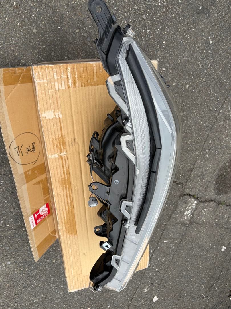 トヨタRAV4 ラヴフォー中古