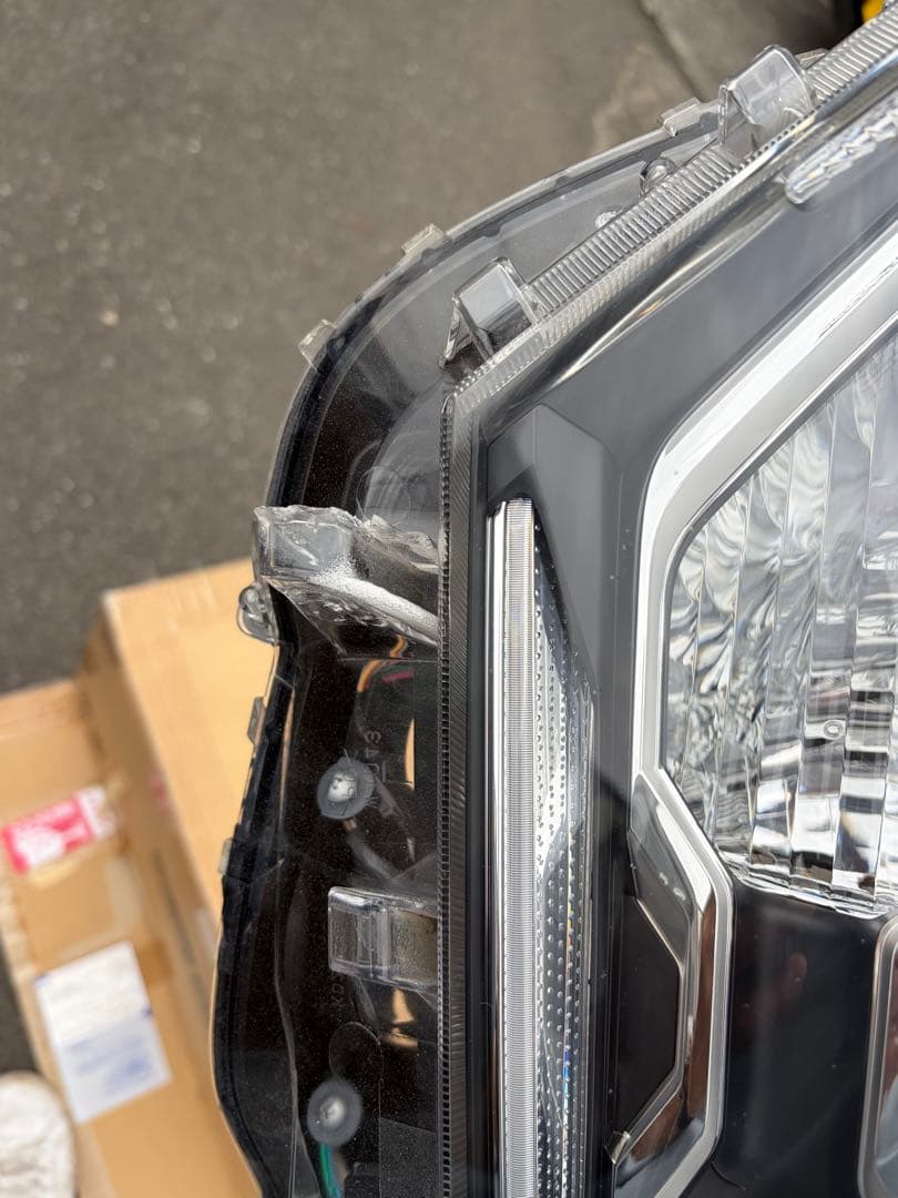 トヨタRAV4 ラヴフォー中古