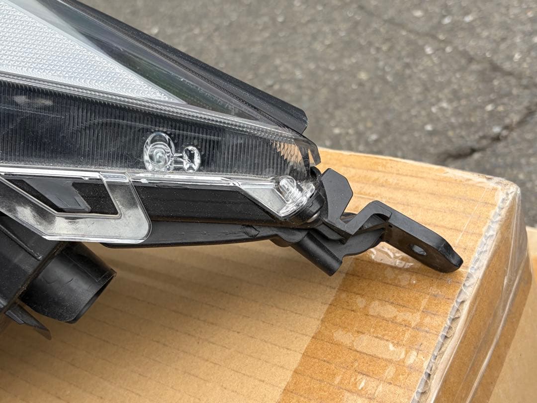 トヨタRAV4 ラヴフォー中古