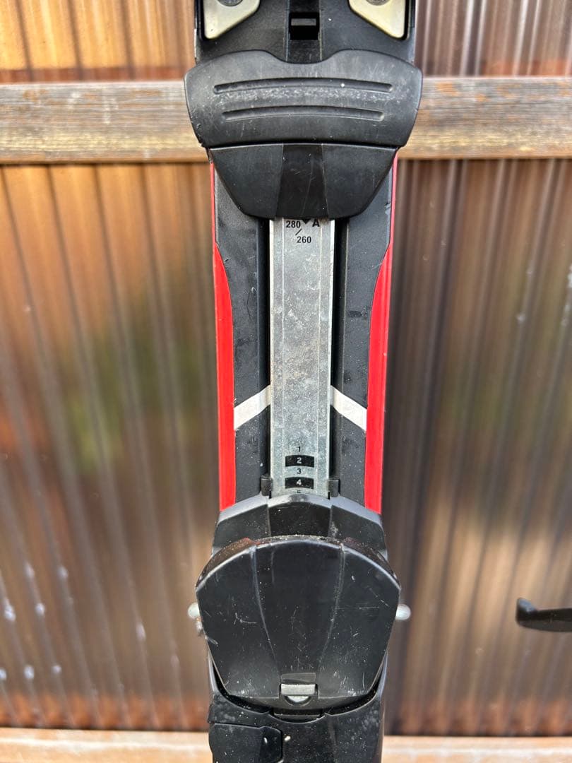 大幅値下げ中!!!atomic アトミック スキー板 166cm