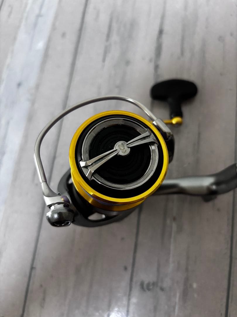 リール DAIWA18FREAMSLT3000S-CXH