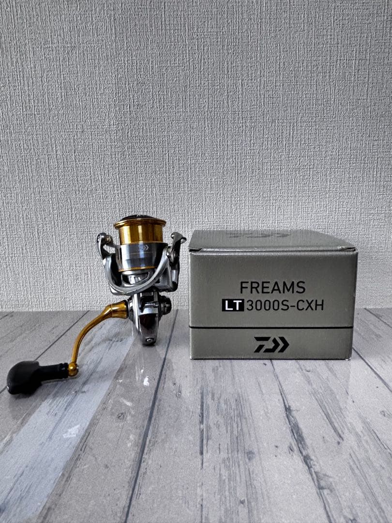 リール DAIWA18FREAMSLT3000S-CXH