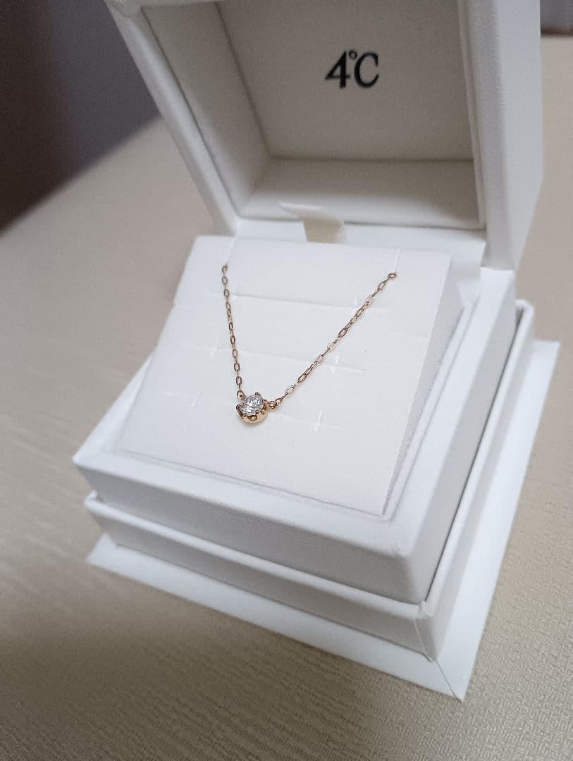4℃　ネックレス　K18　ダイヤモンド　ピンクゴールド　ほぼ新品　美品