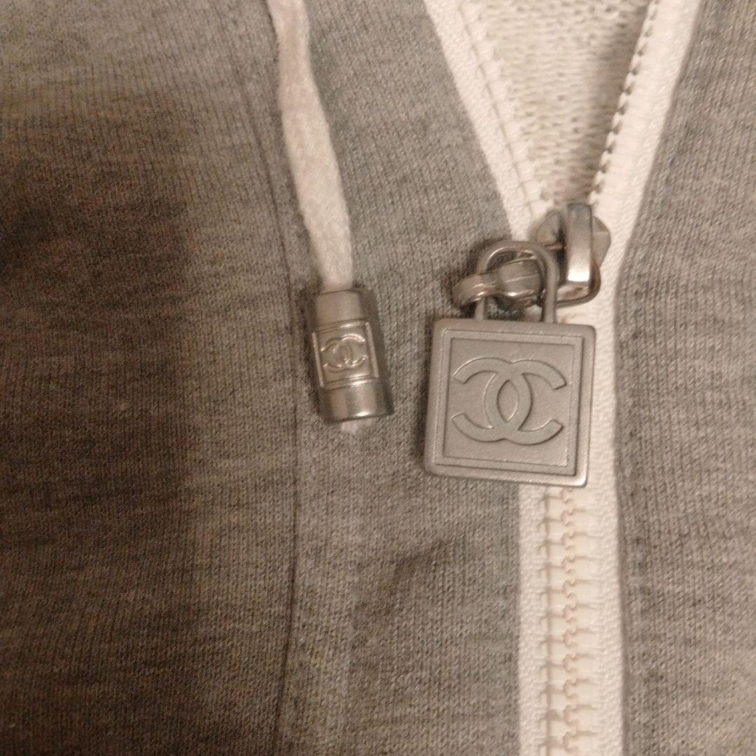 Chanel グレー フード付きパーカー