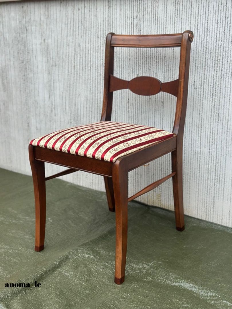 【ダイニングチェア】神戸洋家具　メープル不二家　クラシックモダン◎