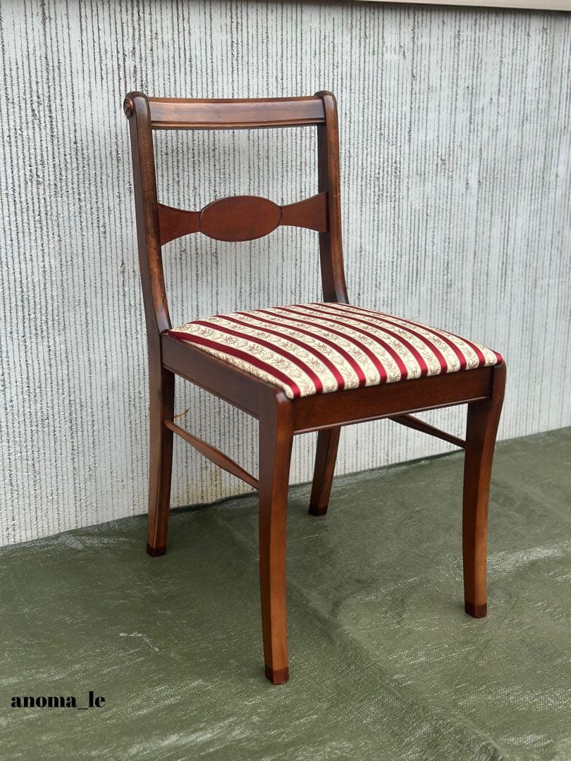 【ダイニングチェア】神戸洋家具　メープル不二家　クラシックモダン◎