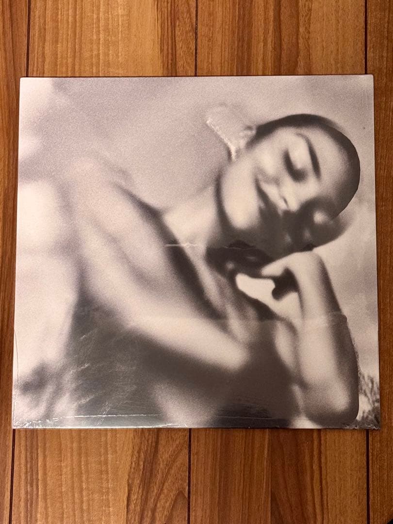 新品 限定カラー Olivia Dean / The Art of Loving