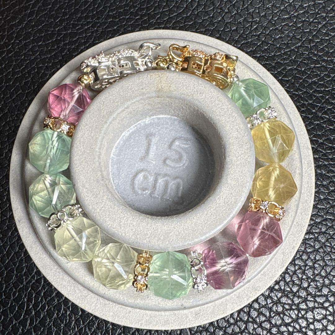 ＊いちごウサギ様お取置き　／ キャンディフローライト　ブレスレット♪